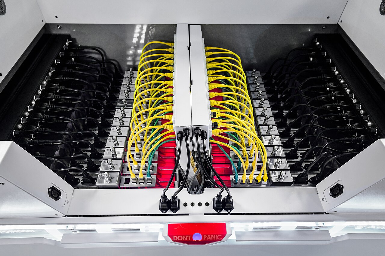 Asperitas AIC24 immersion cooling system